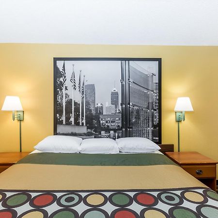 Мотель Super 8 By Wyndham Indianapolis-Southport Rd Екстер'єр фото