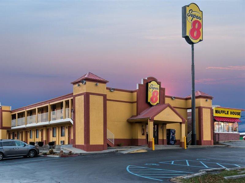 Мотель Super 8 By Wyndham Indianapolis-Southport Rd Екстер'єр фото