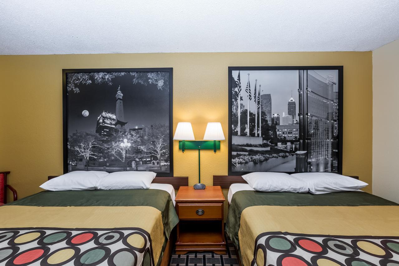 Мотель Super 8 By Wyndham Indianapolis-Southport Rd Екстер'єр фото